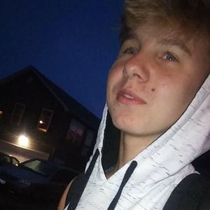 Meet your Posher, Brandon